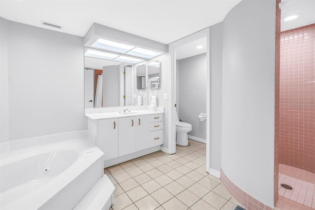 6650 SUNSET WAY 105 photo 22