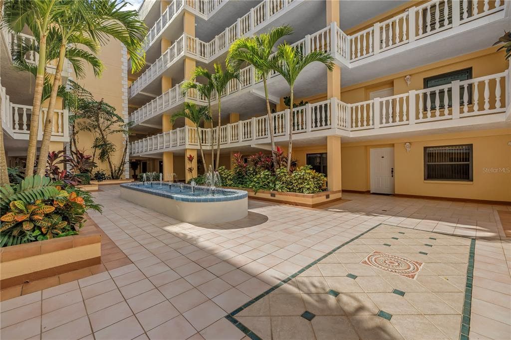 6650 SUNSET WAY 105 photo 3