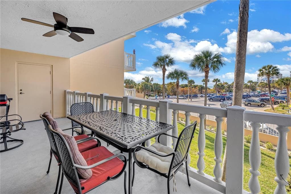 6650 SUNSET WAY 105 photo 15