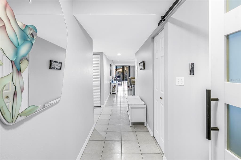 6650 SUNSET WAY 105 photo 4