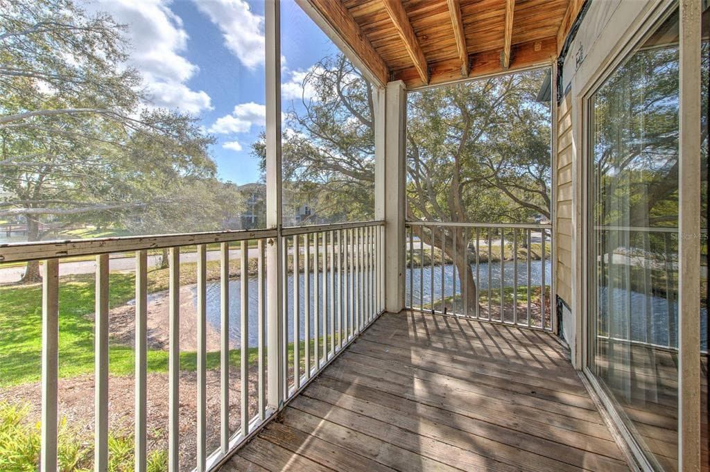 10028 STRAFFORD OAK COURT 716 photo 16