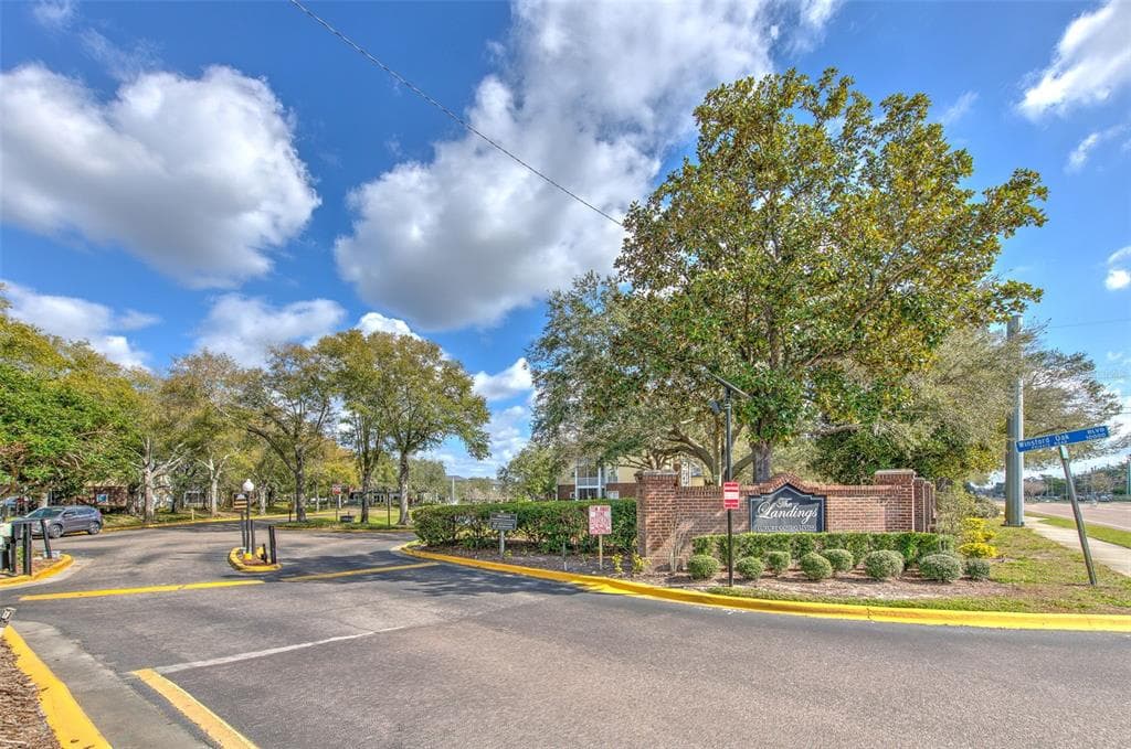 10028 STRAFFORD OAK COURT 716 photo 24