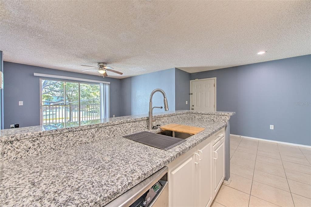 10028 STRAFFORD OAK COURT 716 photo 10