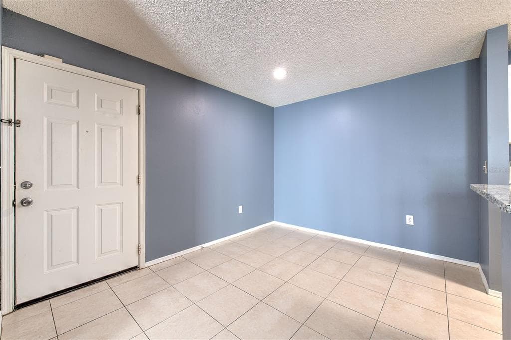 10028 STRAFFORD OAK COURT 716 photo 4