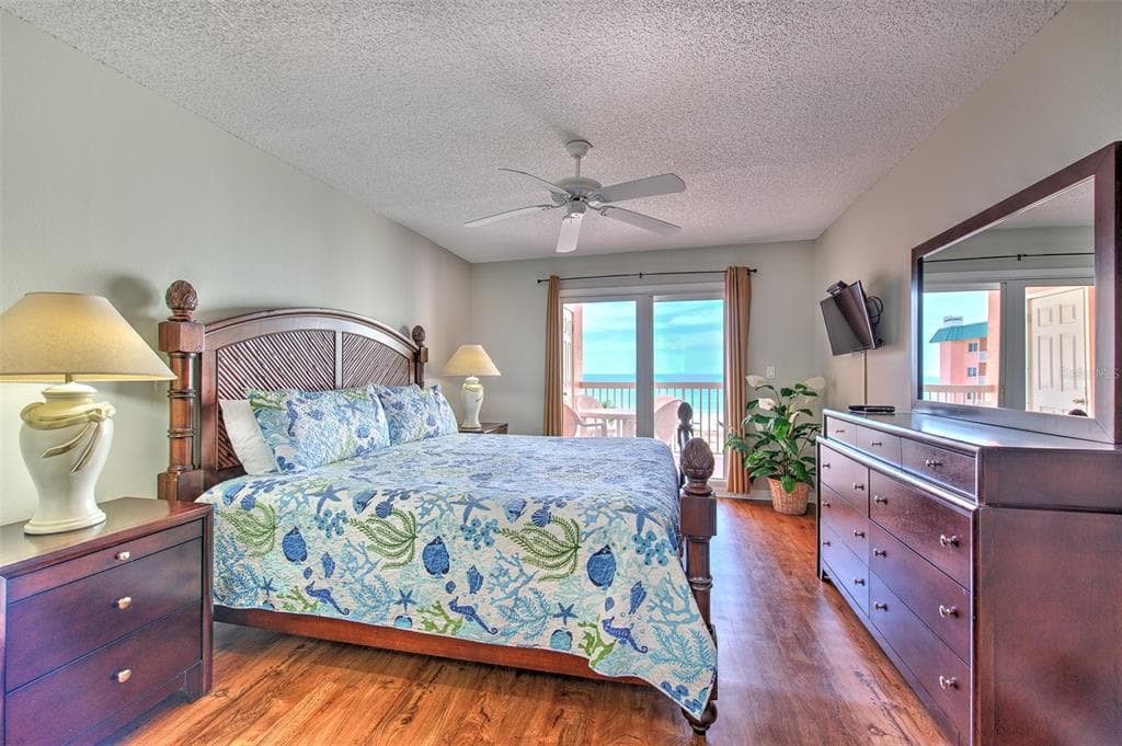 18400 GULF BOULEVARD 2405 photo 6