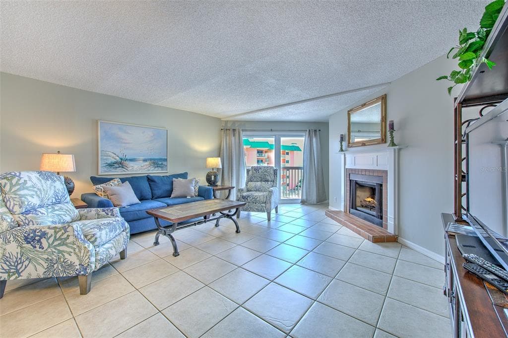 18400 GULF BOULEVARD 2405 photo 17