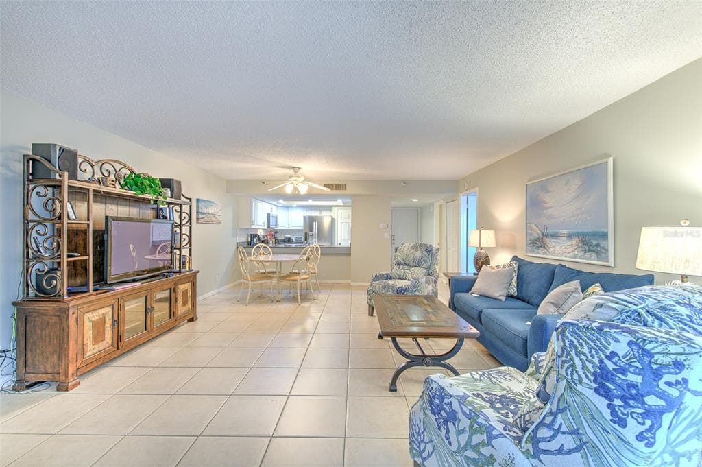 18400 GULF BOULEVARD 2405 photo 19