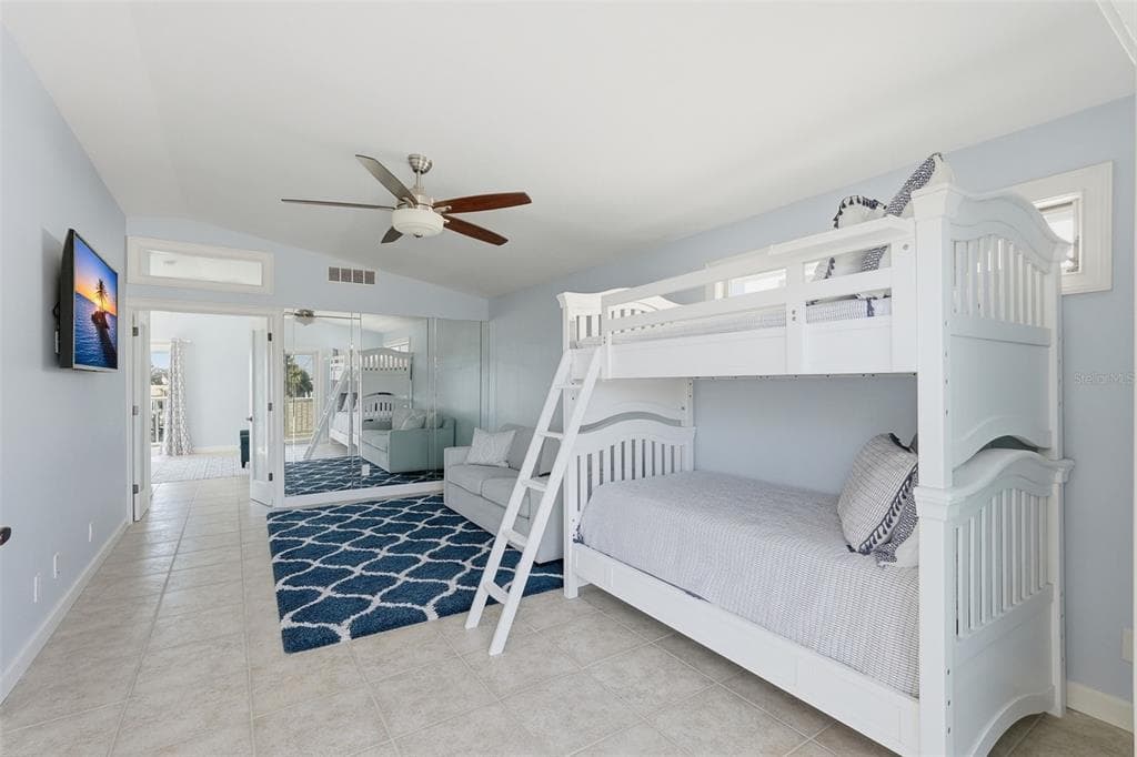 2822 W VINA DEL MAR BOULEVARD photo 24