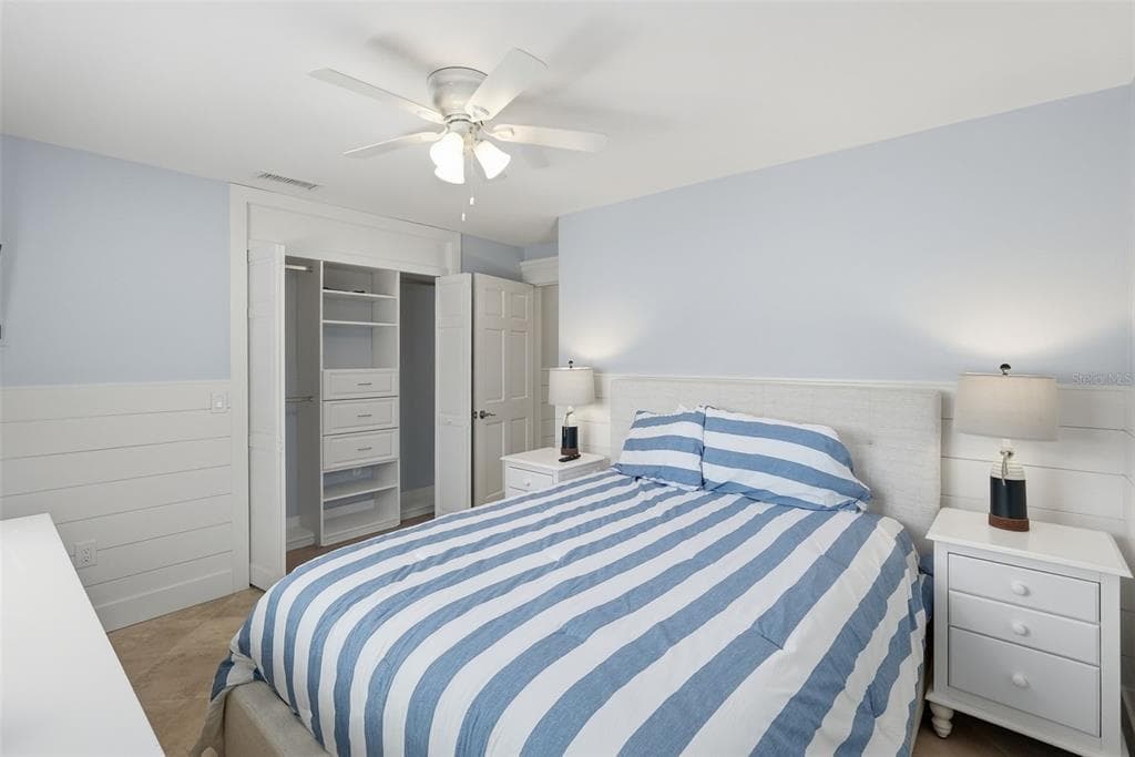 2822 W VINA DEL MAR BOULEVARD photo 18