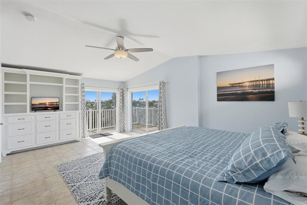 2822 W VINA DEL MAR BOULEVARD photo 25