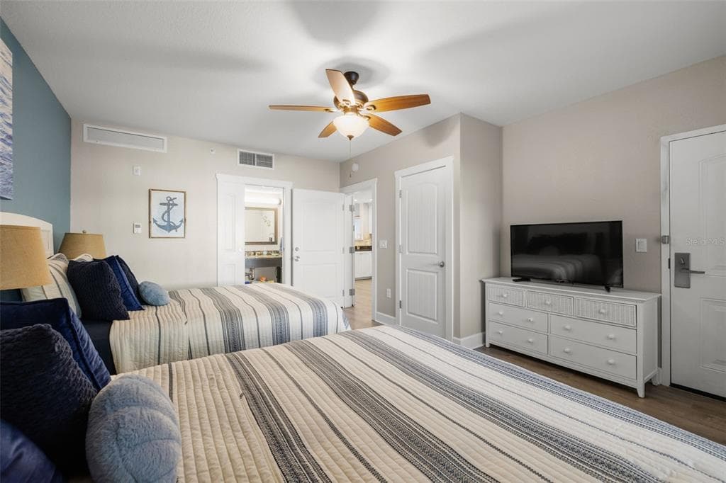 399 2ND STREET 216 photo 23