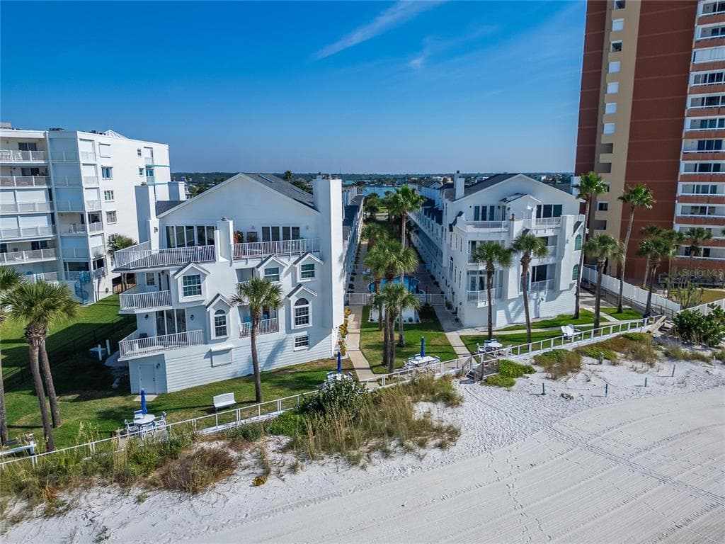 17960 GULF BOULEVARD 119 photo 1