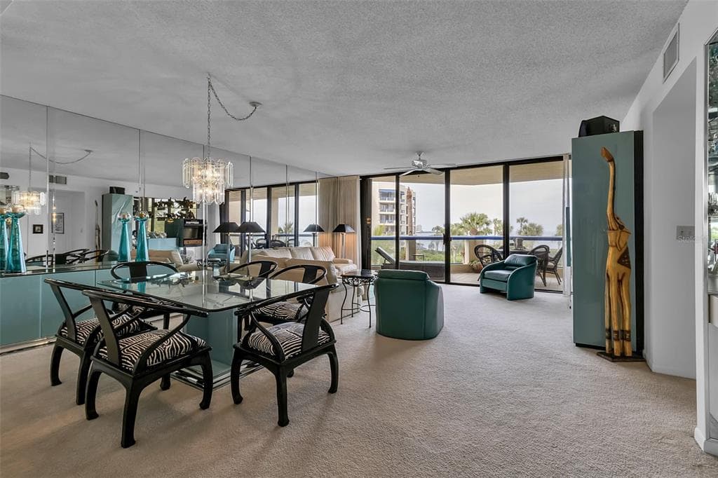 2110 HARBOURSIDE DRIVE 523 photo 15
