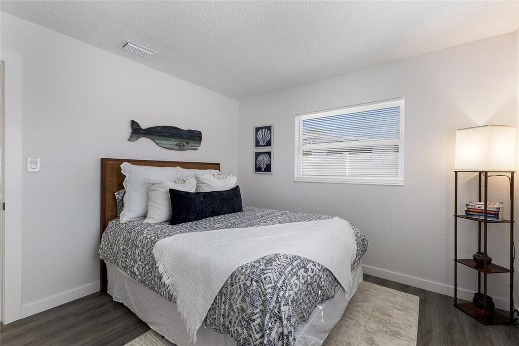 10316 KINGFISHER ROAD W photo 16
