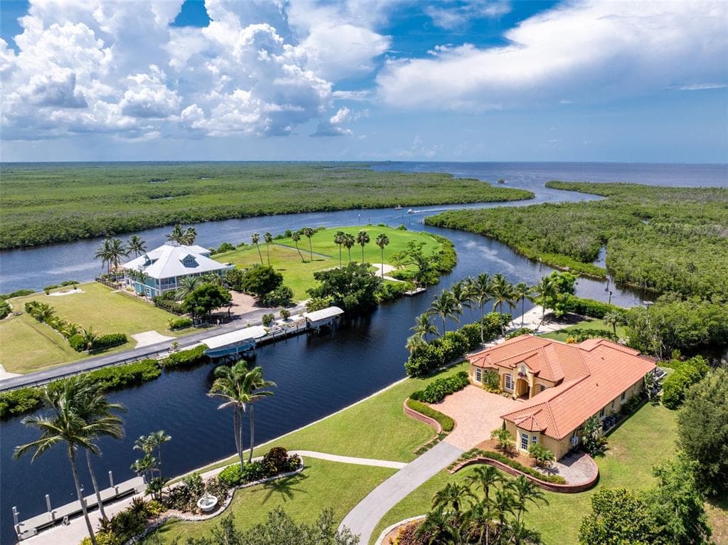 5566 RIVER BAY DRIVE photo 4