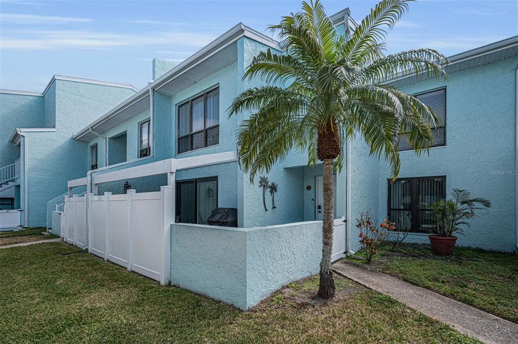 1 WINDRUSH BOULEVARD 51 photo 3