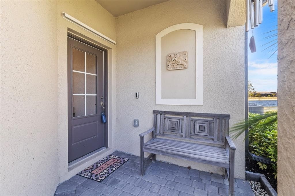 2145 BONITO WAY photo 3