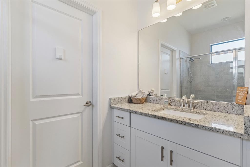 2145 BONITO WAY photo 25