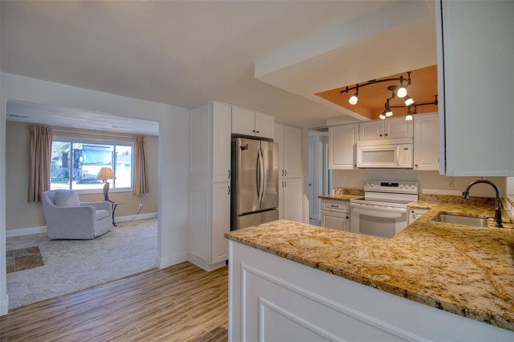 13525 MARIA DRIVE photo 14