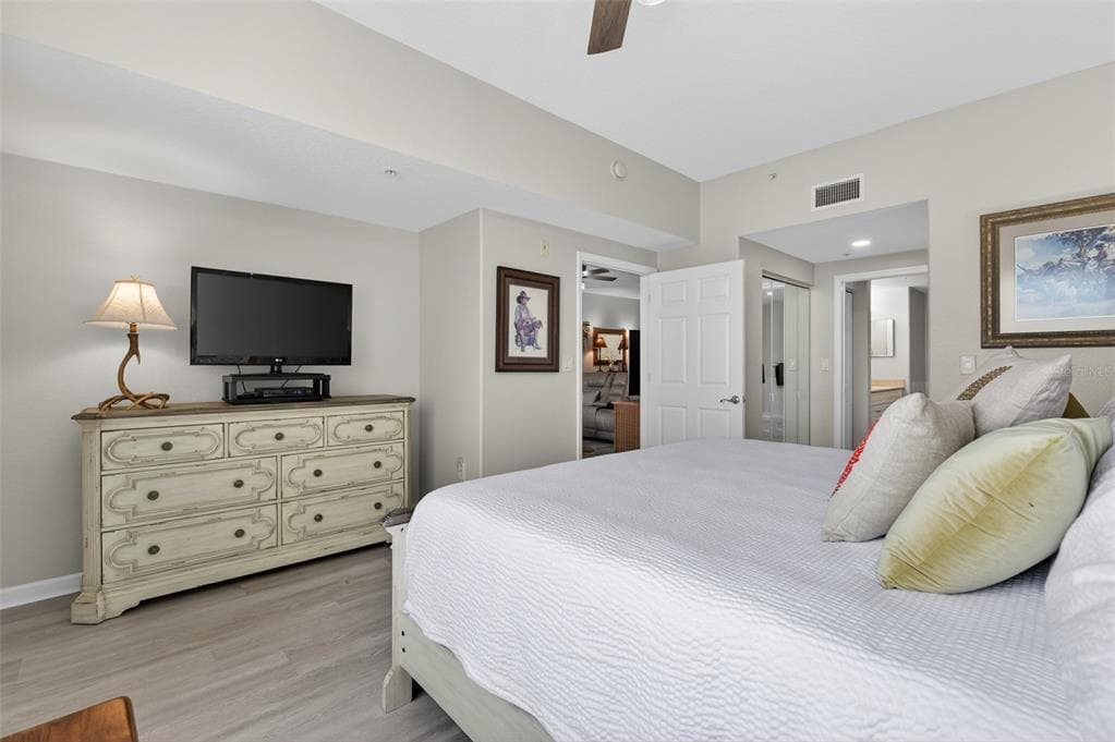 80 SURFVIEW DRIVE 811 photo 20