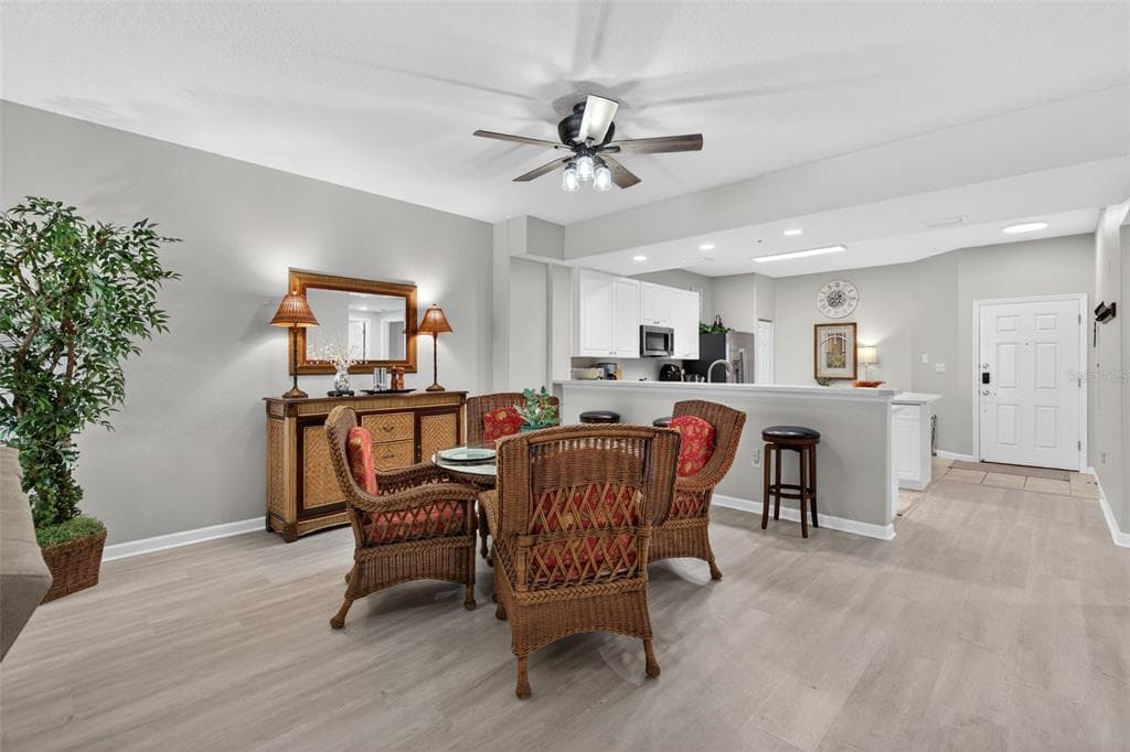 80 SURFVIEW DRIVE 811 photo 14