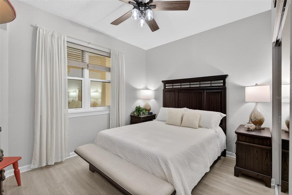 80 SURFVIEW DRIVE 811 photo 21