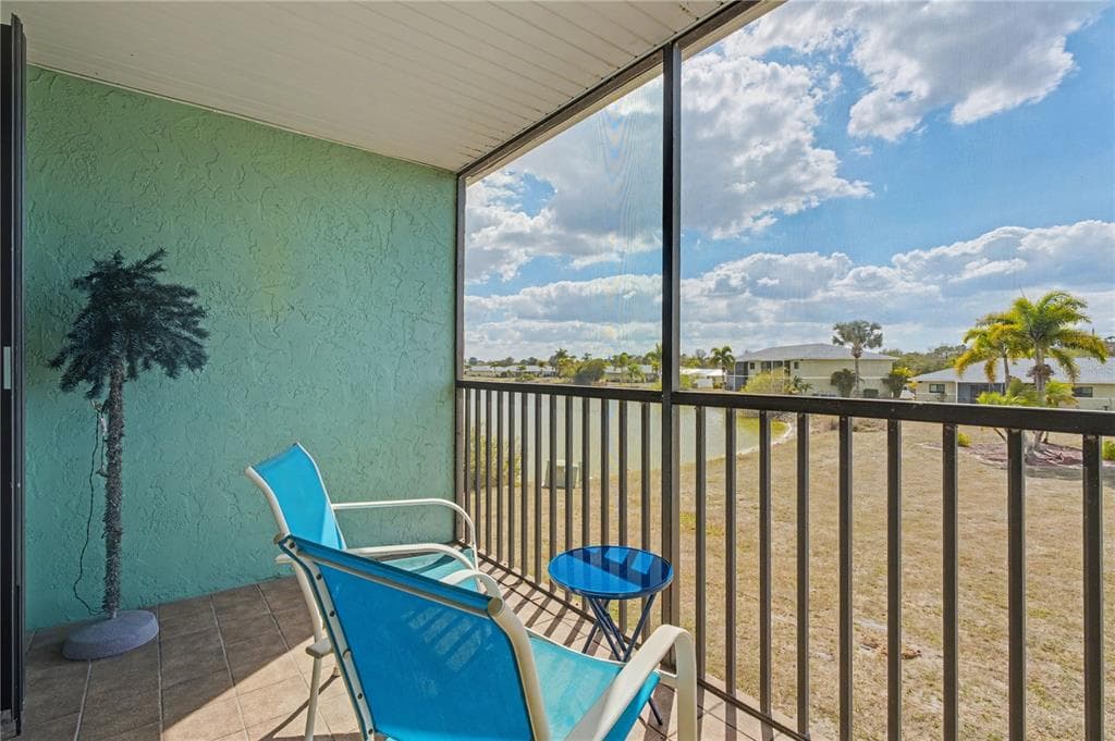 25225 RAMPART BOULEVARD 1606 photo 6