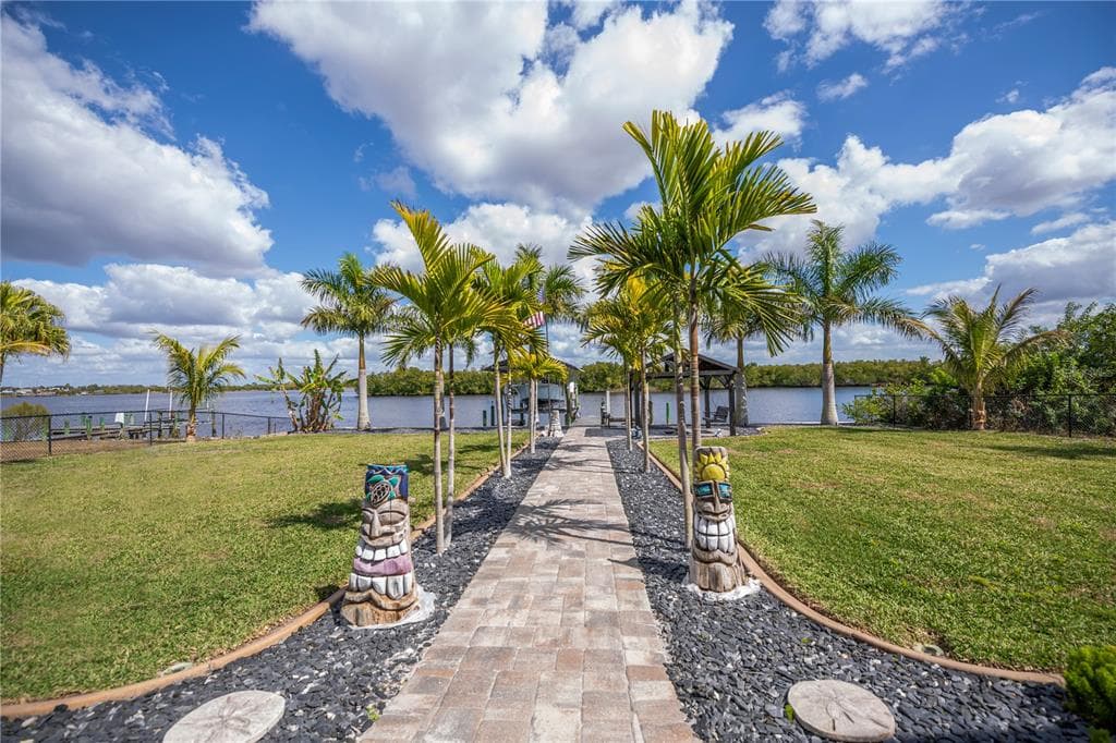 2424 HARBOUR DRIVE photo 6