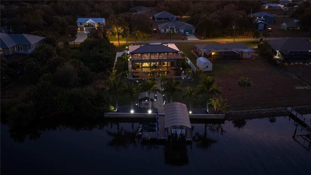 2424 HARBOUR DRIVE 1