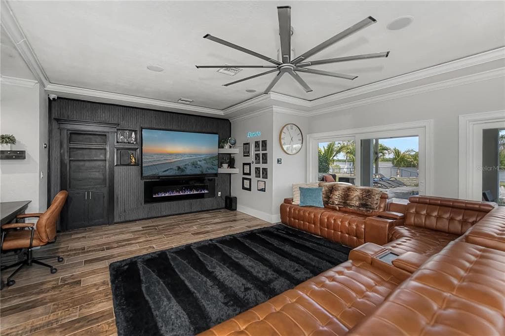 2424 HARBOUR DRIVE photo 21