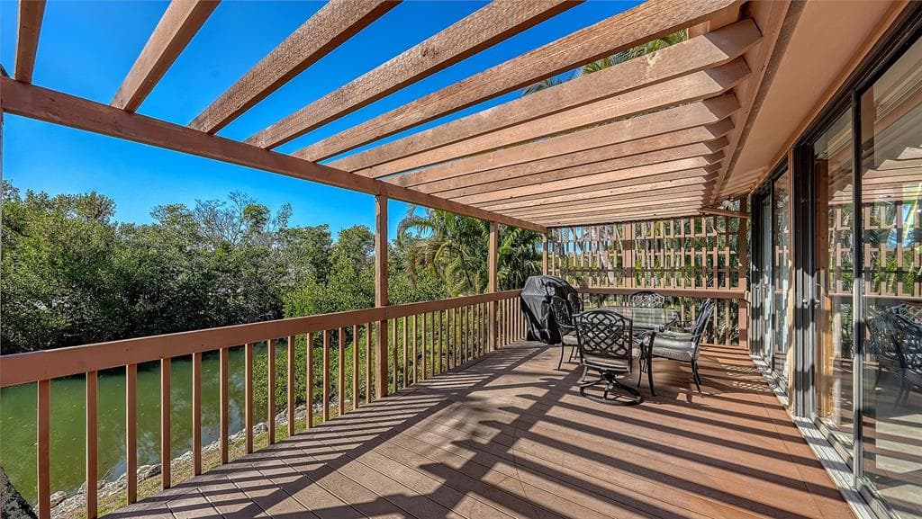 3131 BAYOU SOUND photo 9