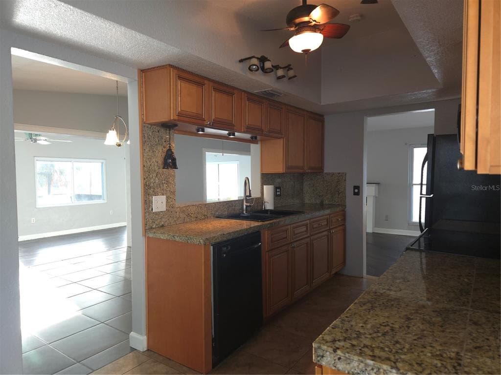 2075 N KEENE ROAD photo 3