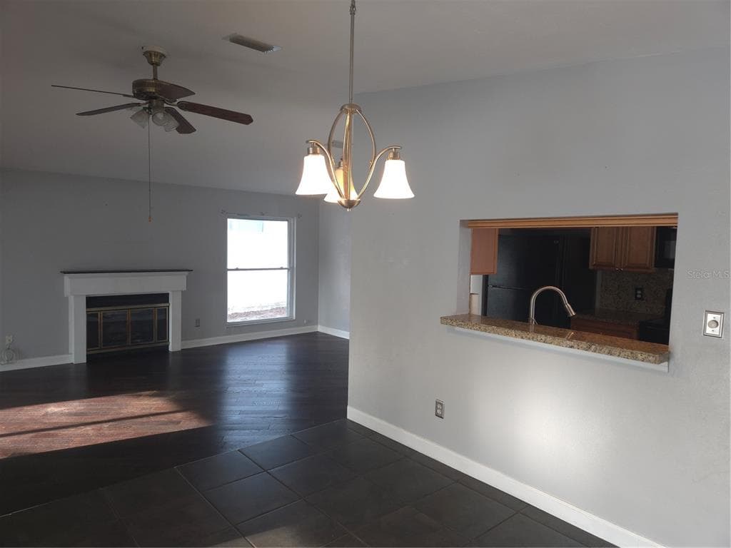 2075 N KEENE ROAD photo 11
