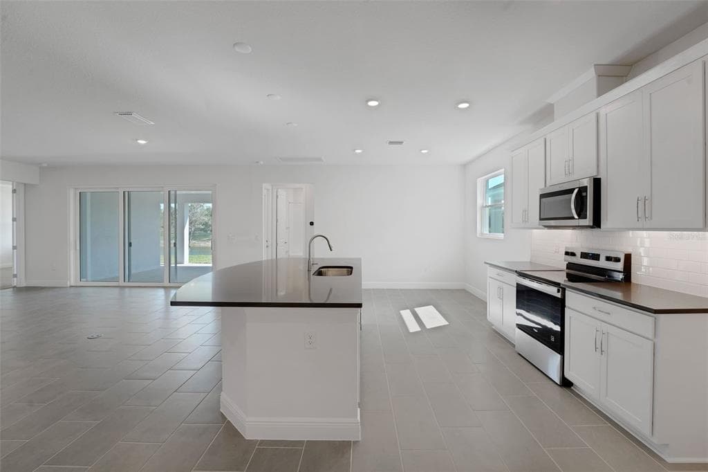 7425 SEA MANATEE STREET photo 12
