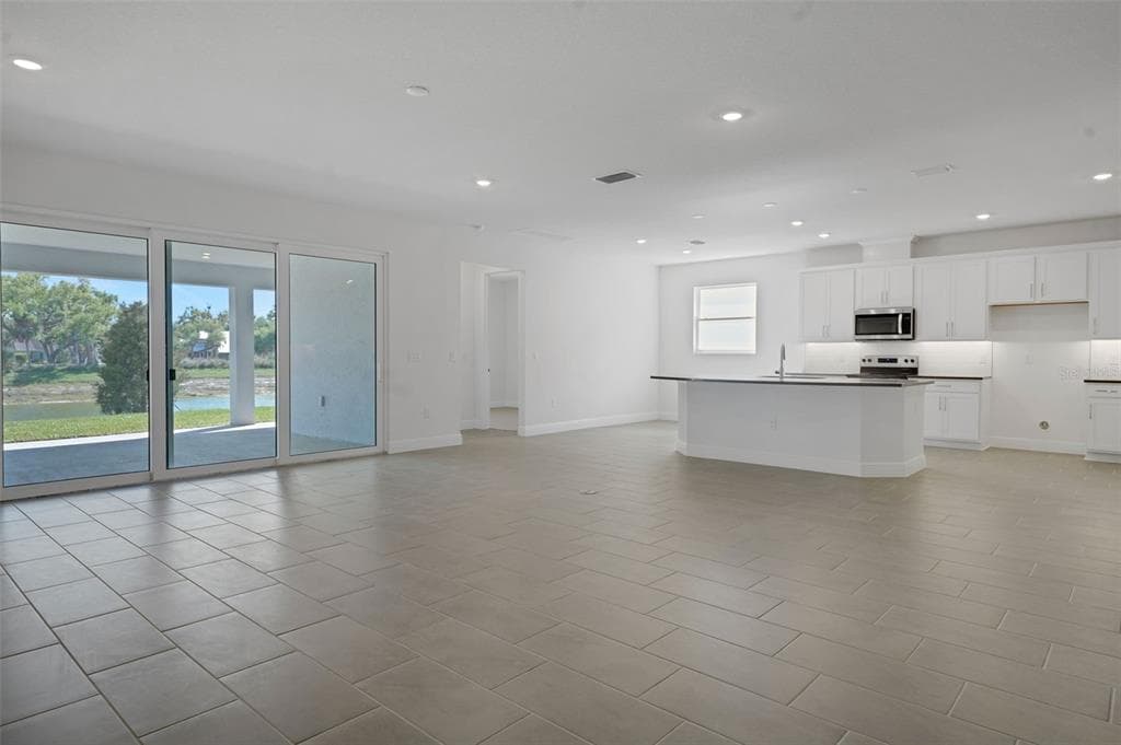 7425 SEA MANATEE STREET photo 19