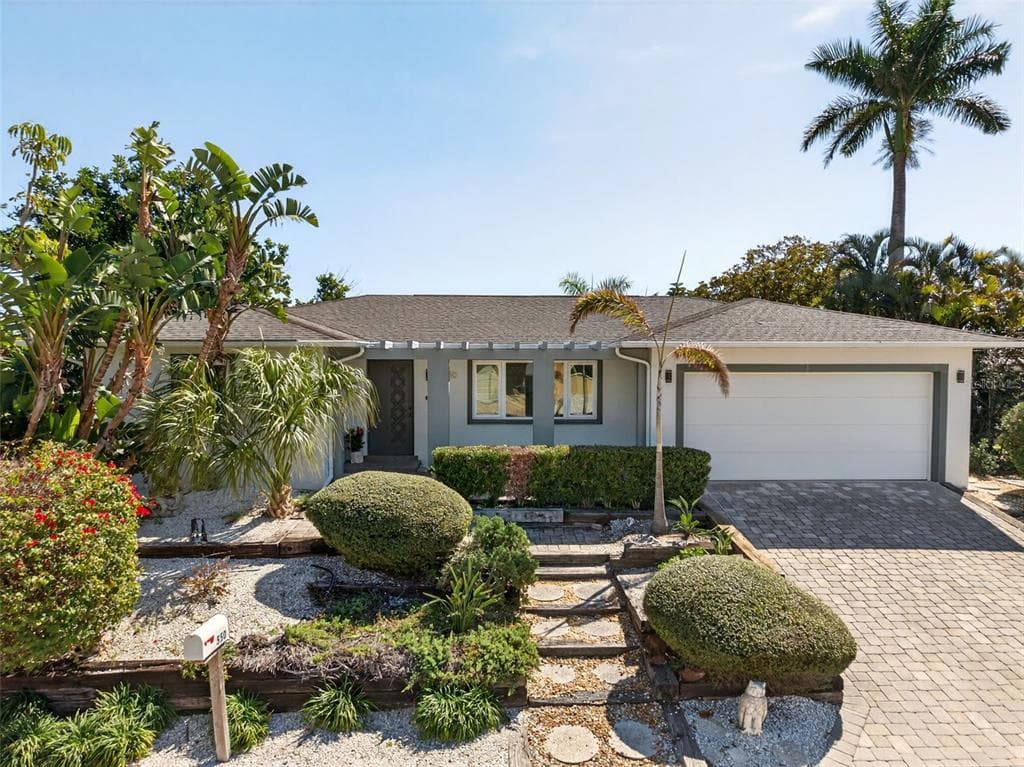 550 DE NARVAEZ DRIVE photo 1