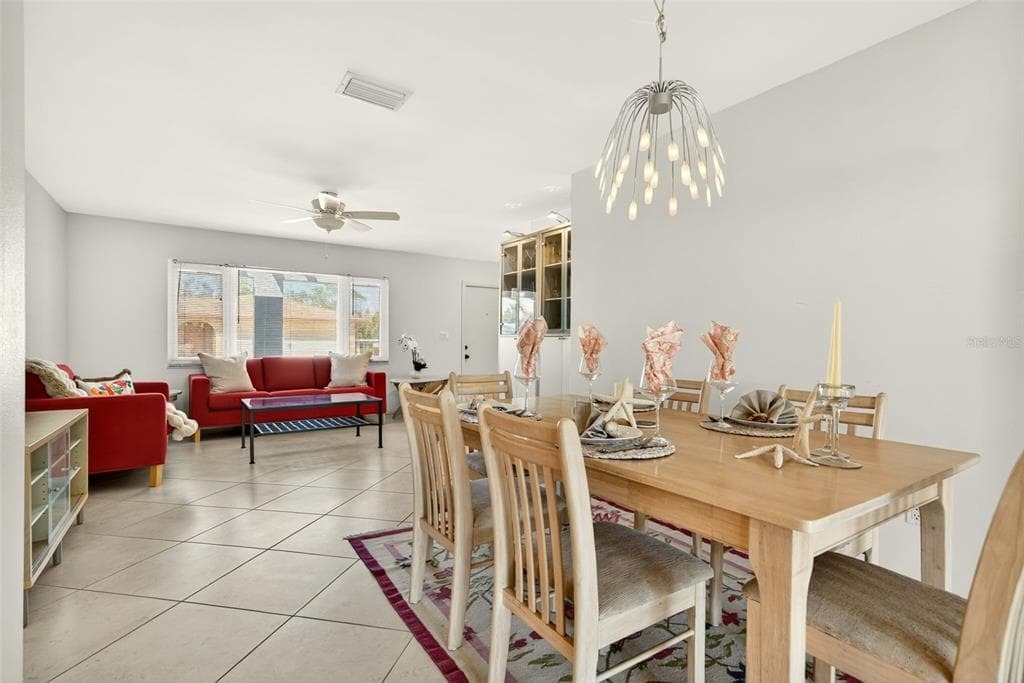 550 DE NARVAEZ DRIVE photo 9