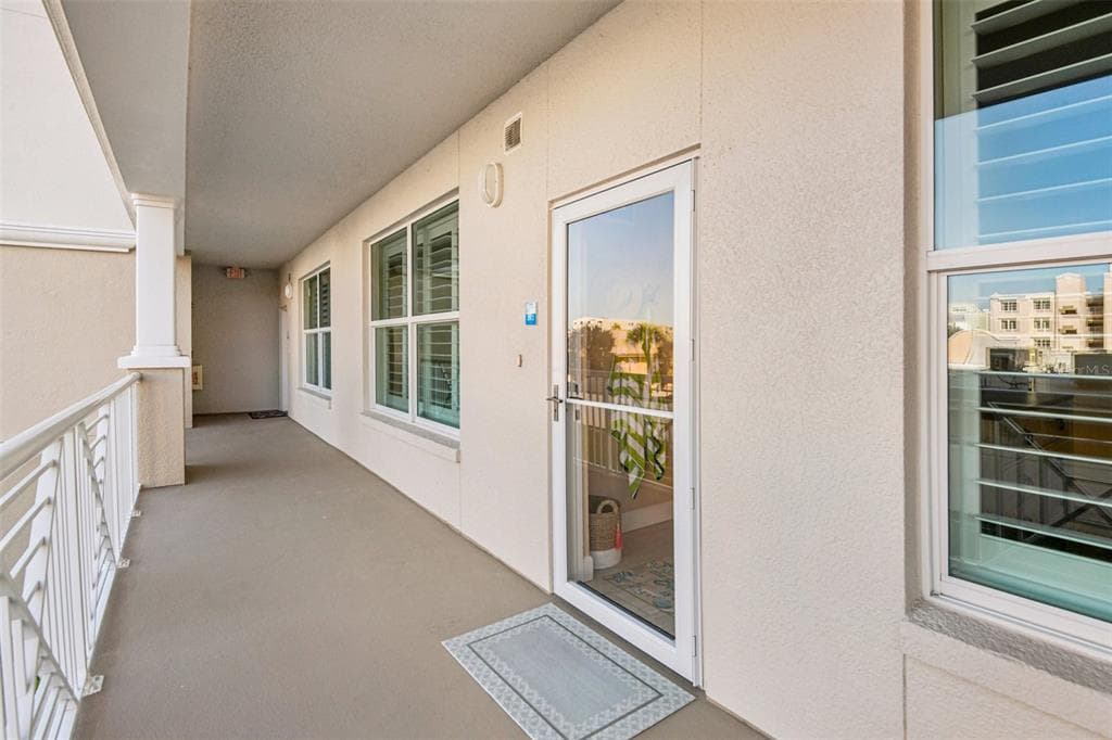 19519 GULF BOULEVARD 202 photo 6