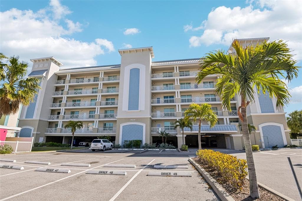 19519 GULF BOULEVARD #202 3