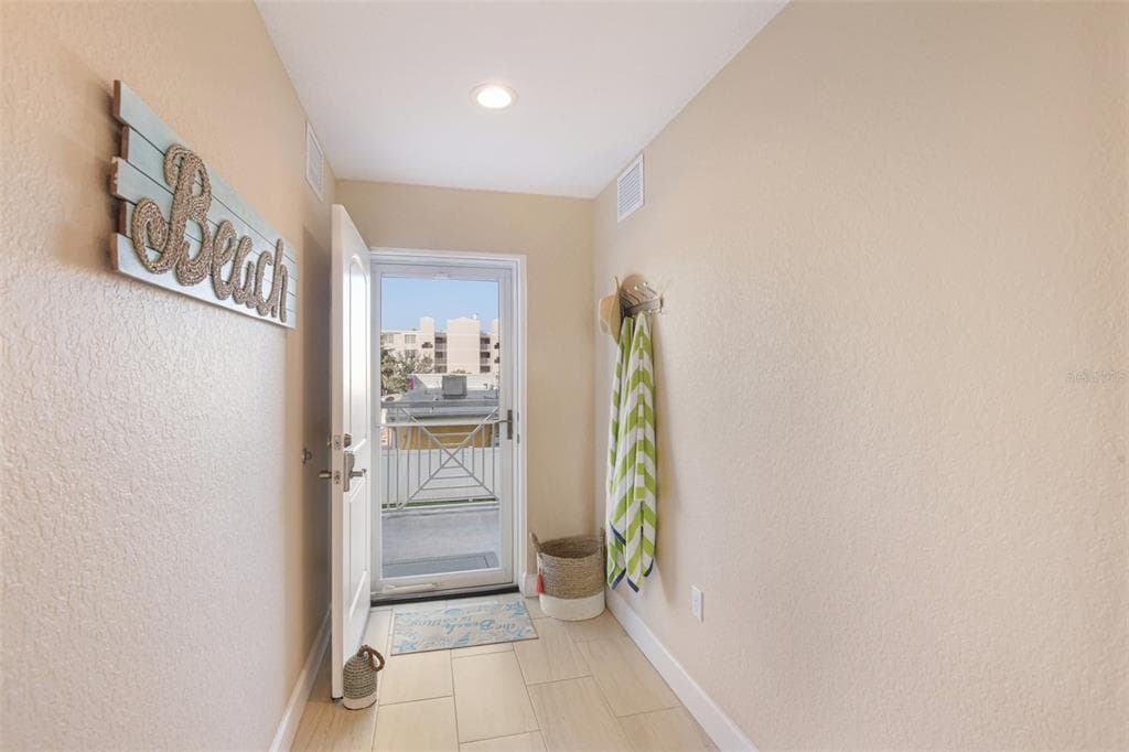 19519 GULF BOULEVARD 202 photo 9