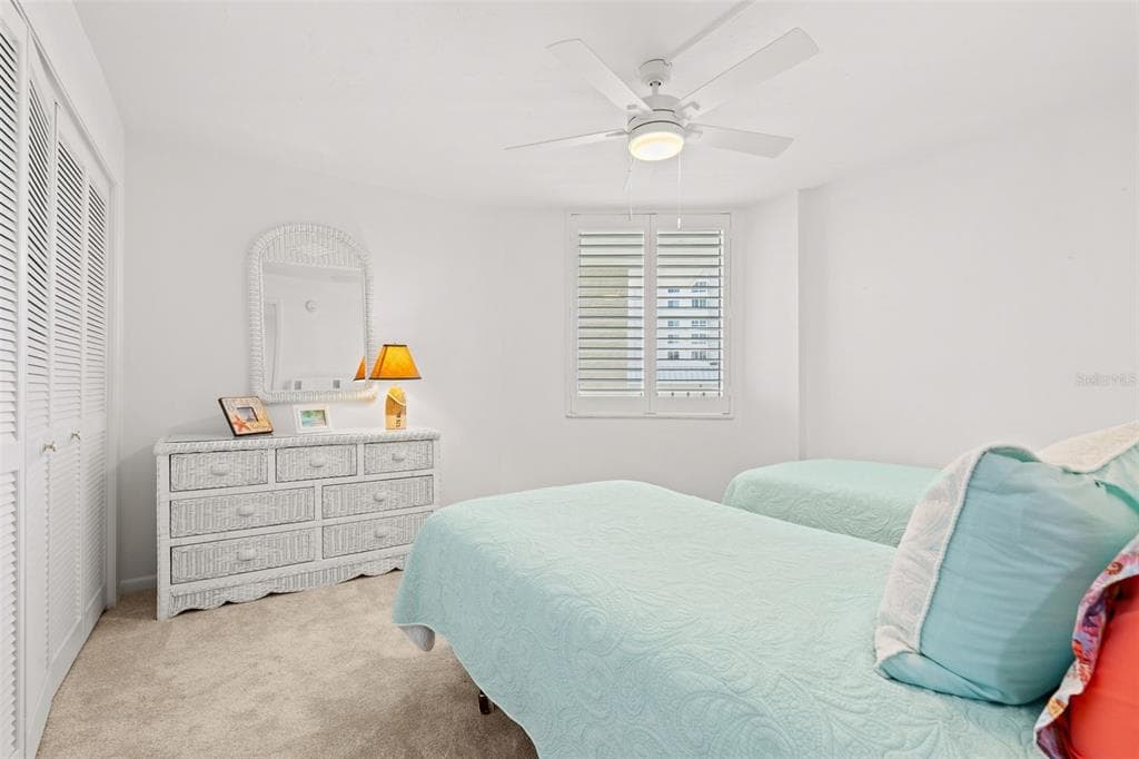 5880 MIDNIGHT PASS ROAD 605 photo 20