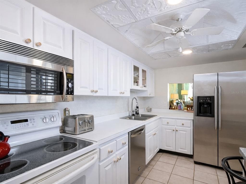1770 BENJAMIN FRANKLIN DRIVE 206 photo 11