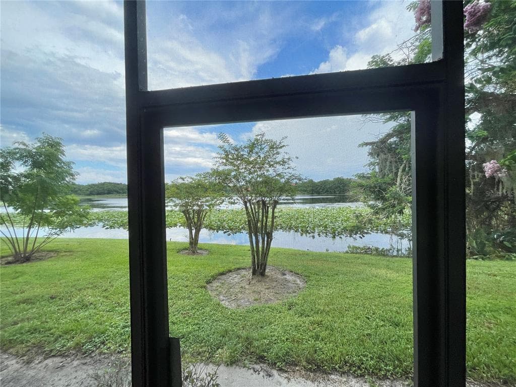 145 N PEARL LAKE CAUSEWAY 112 photo 16