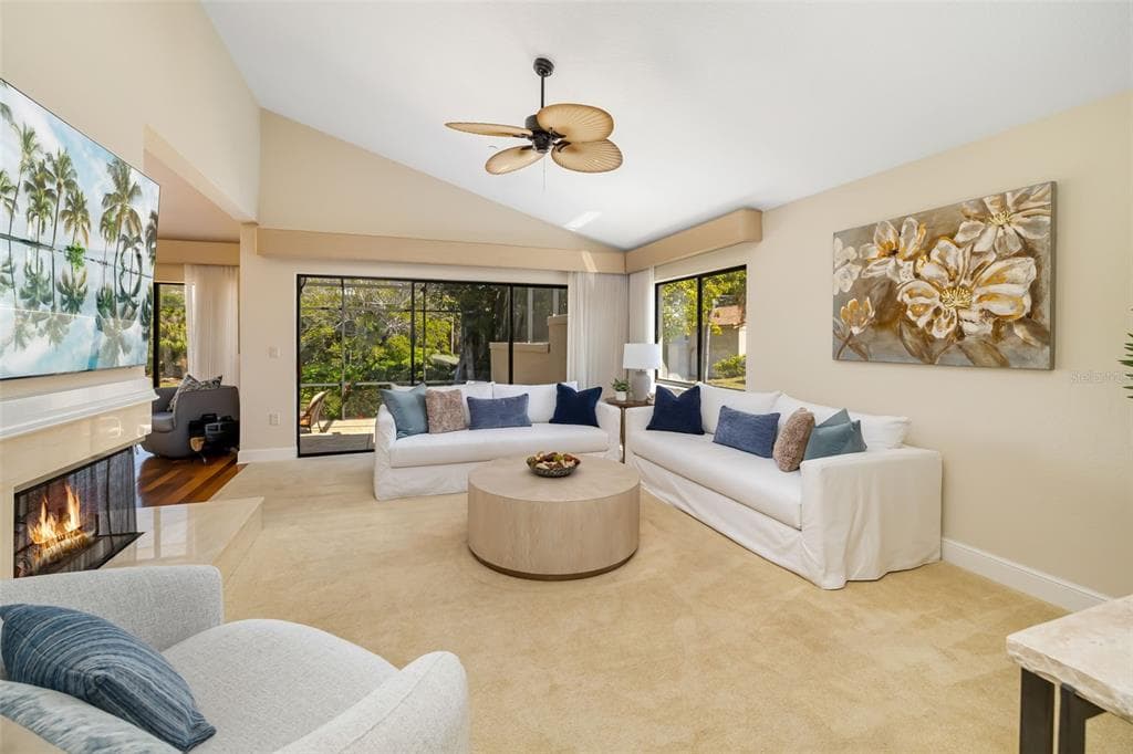 2326 HARBOUR OAKS DRIVE photo 9