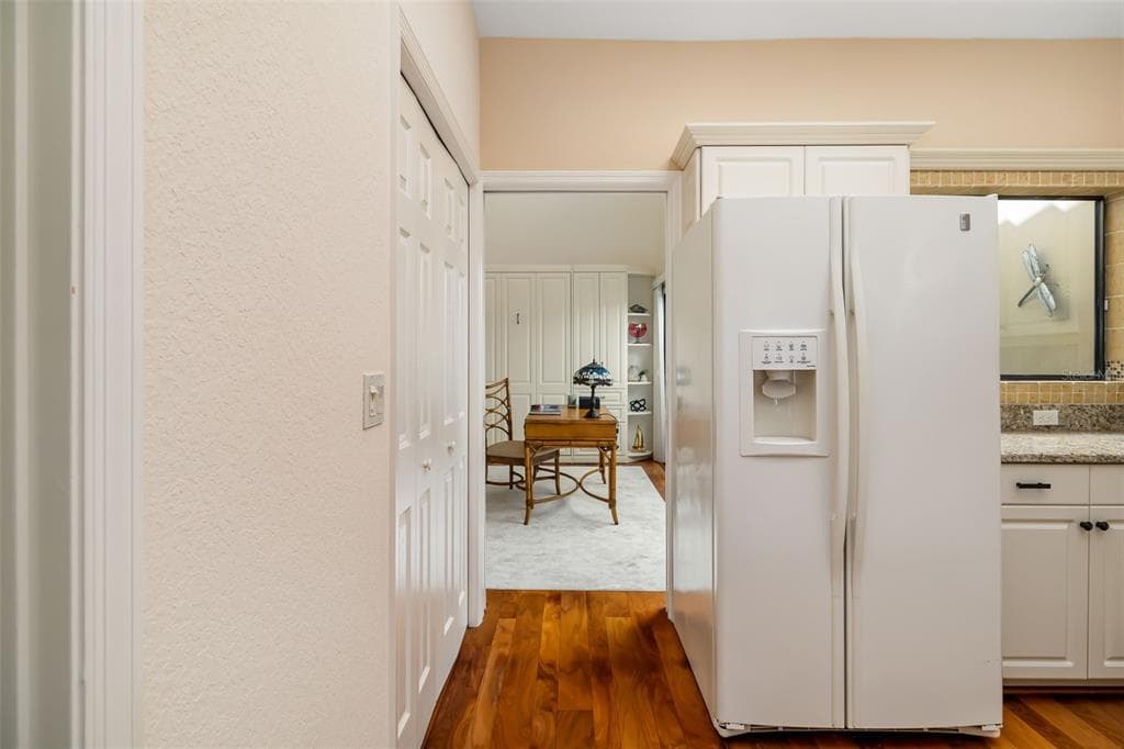 2326 HARBOUR OAKS DRIVE photo 24