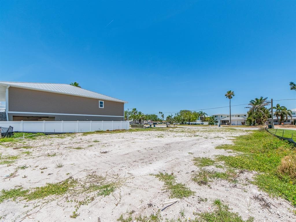 10126 TARPON DRIVE photo 22