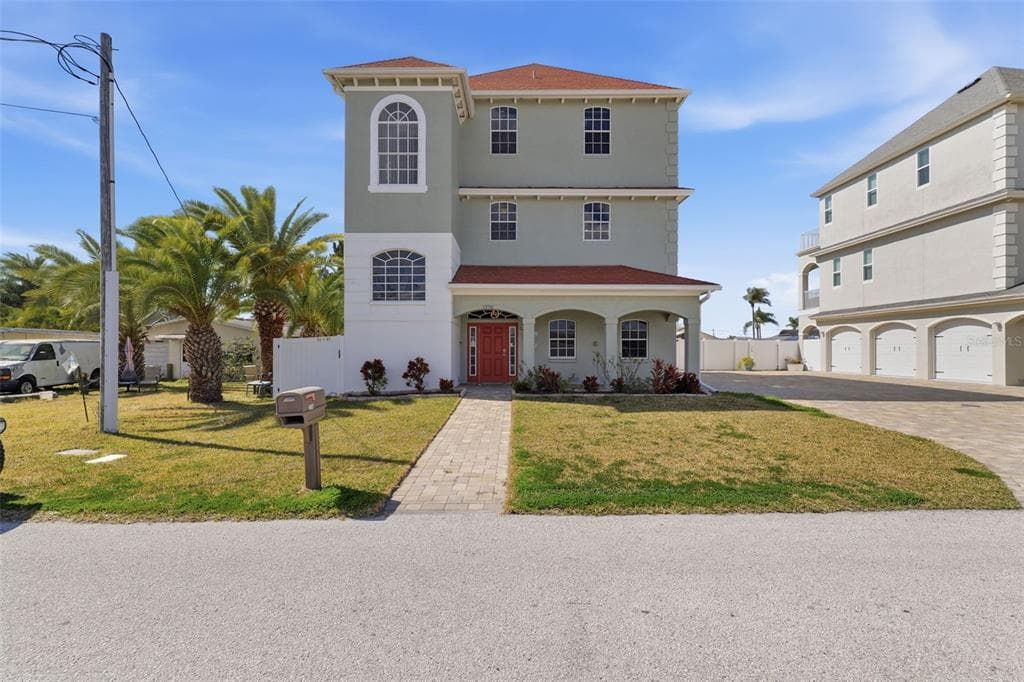 13741 JUDY AVENUE photo 2