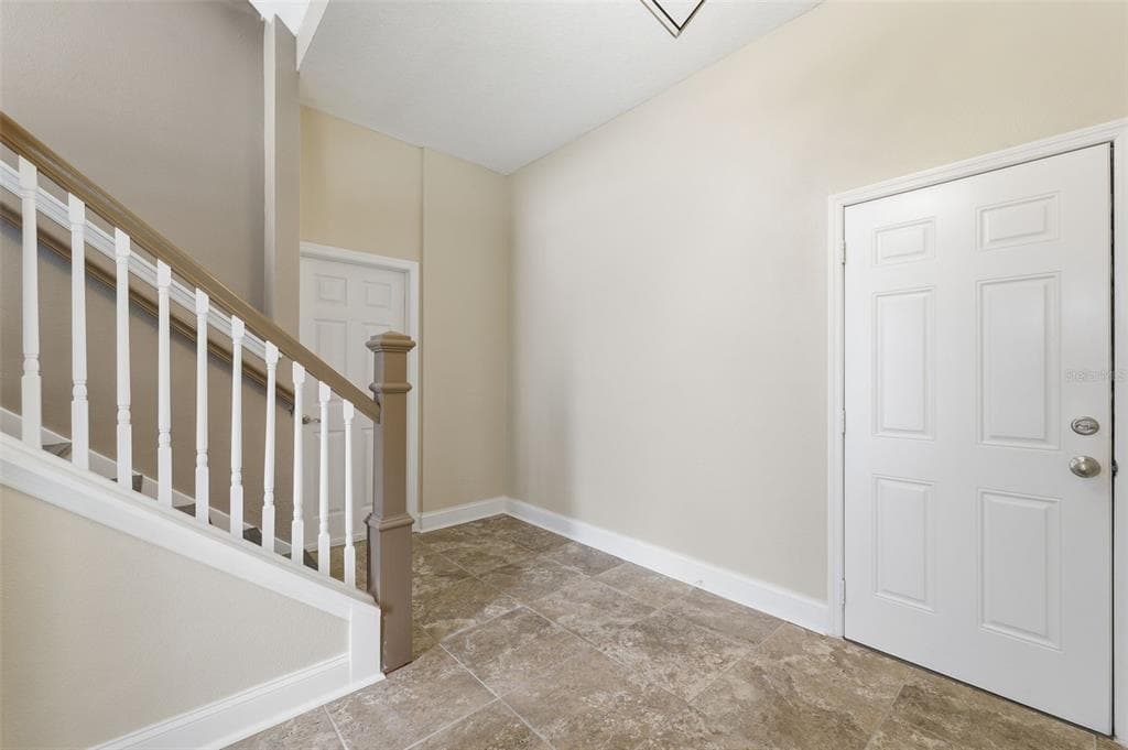 13741 JUDY AVENUE photo 4