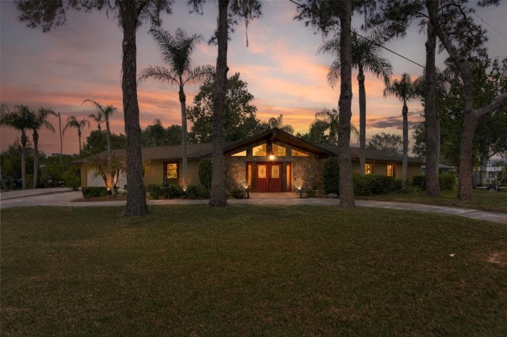 239 SE PARADISE POINT ROAD 3