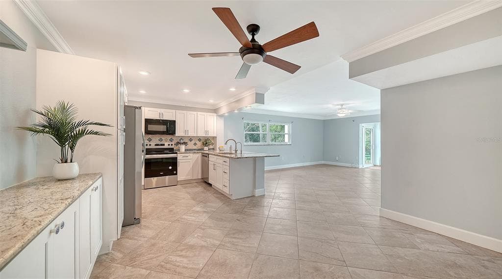 225 HOURGLASS WAY 106 photo 7